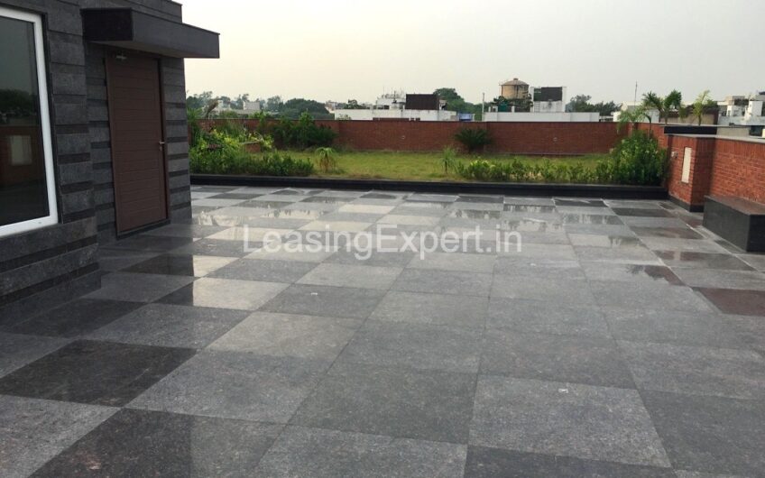 4 BHK New Builder Apartment for Rent in Shanti Niketan South Delhi | Super Luxury Floor on Third Floor with Terrace