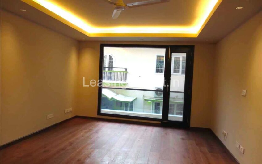 4 BHK Builder Floor Apartment for Rent/ Lease in West End Colony Delhi | Luxurious Apartment on First Floor in South Delhi