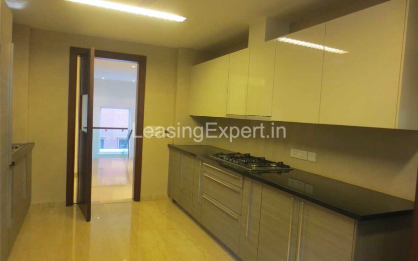 Residential Builder Floor for Rent in Panchsheel Park New Delhi | 4 BHK Luxury Duplex Apartment in South Delhi