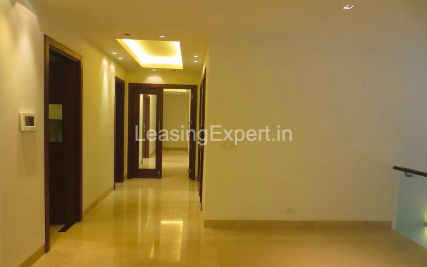 Residential Builder Floor for Rent in Panchsheel Park New Delhi | 4 BHK Luxury Duplex Apartment in South Delhi