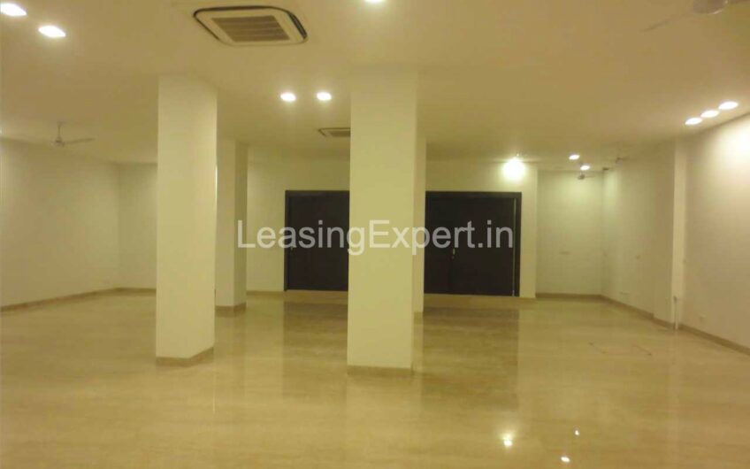 Residential Builder Floor for Rent in Panchsheel Park New Delhi | 4 BHK Luxury Duplex Apartment in South Delhi