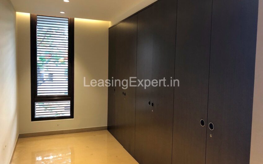 Residential Builder Floor for Rent in Panchsheel Park New Delhi | 4 BHK Luxury Duplex Apartment in South Delhi